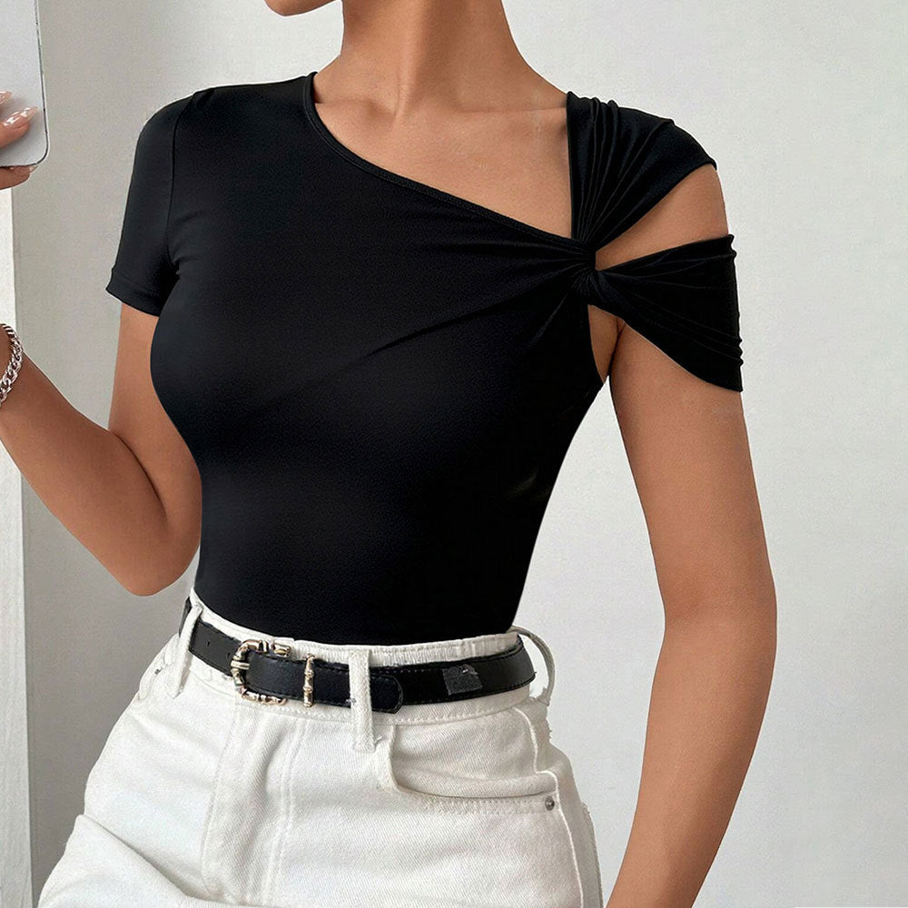Dambody med asymmetrisk snitt och draperingar