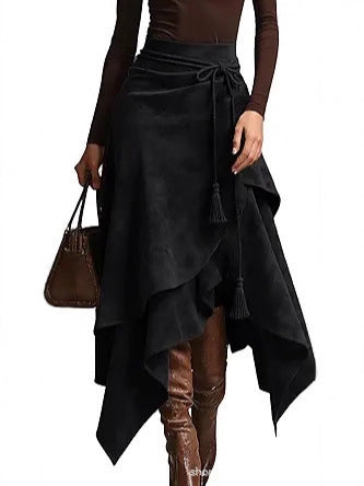 Elegant asymmetrisk omlottkjol med lekfulla fransar