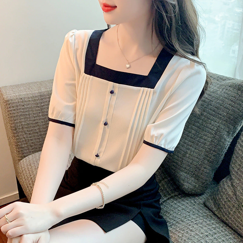 Chic Bluse med Plisseringer og Kontrasterende Detaljer