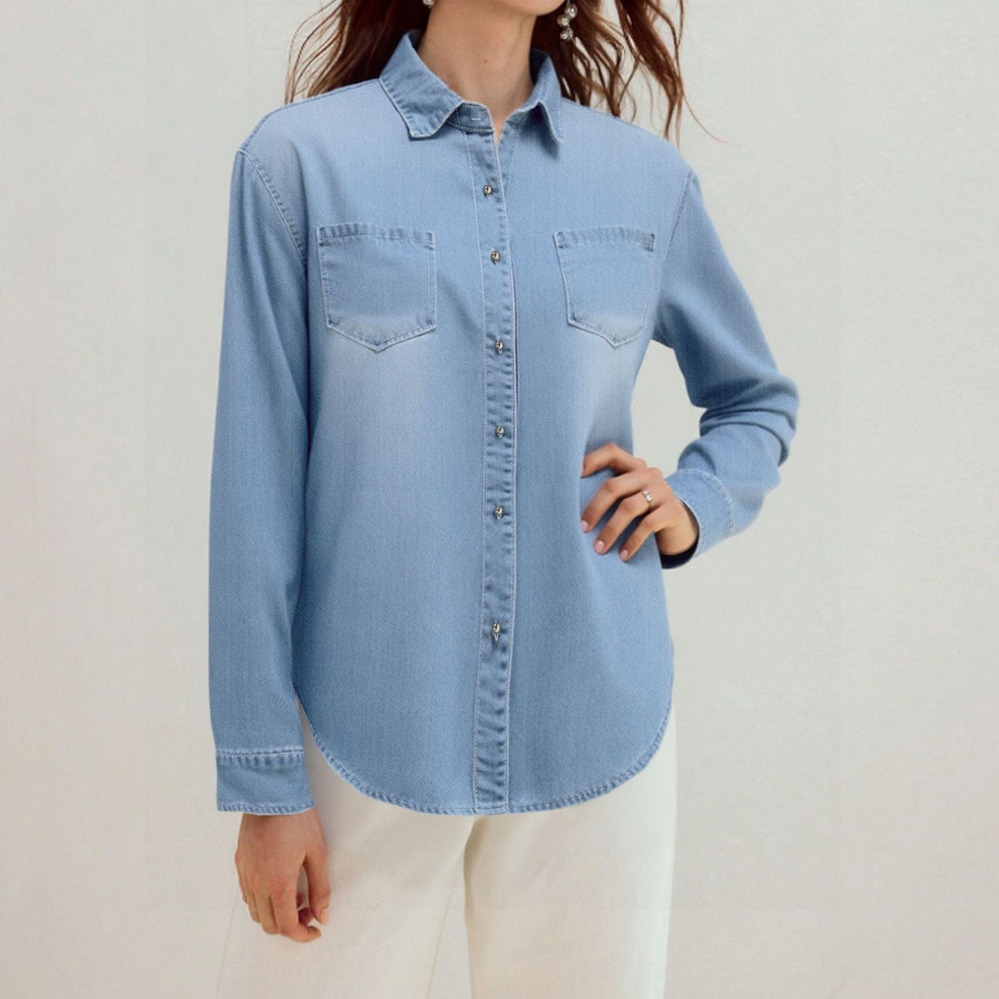 Moderne Denim Skjorte til Den Stilbevidste Kvinde