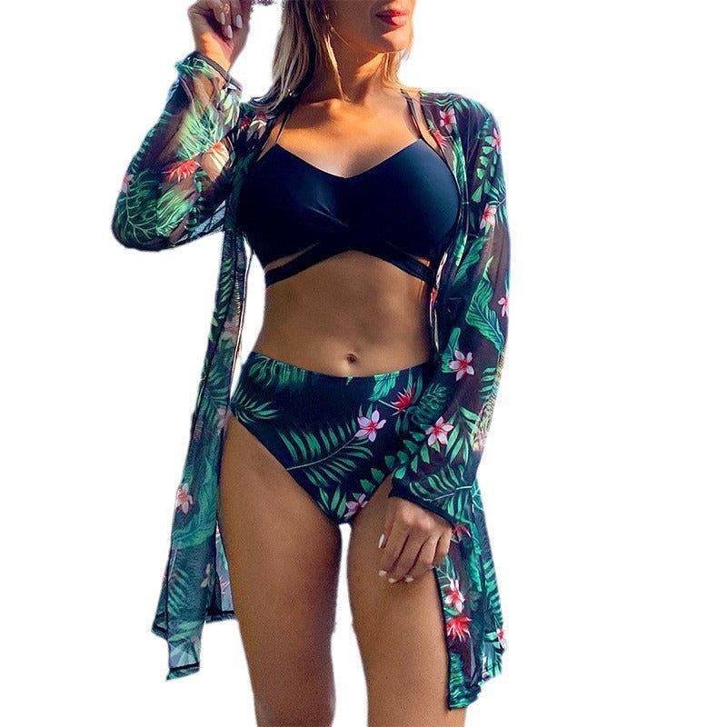 Blomstrande Bikiniset med Luftig Kappa för Stiliga Dagar