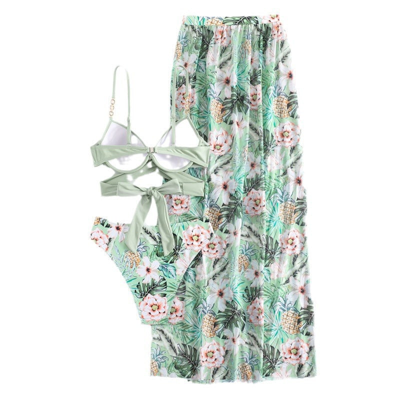 Snyggt Bikiniset med Blommigt Wrap-Top och Högskuren Botten