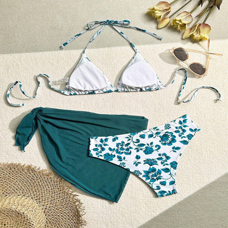 Blomstrande Bikini-set med stilren sarong