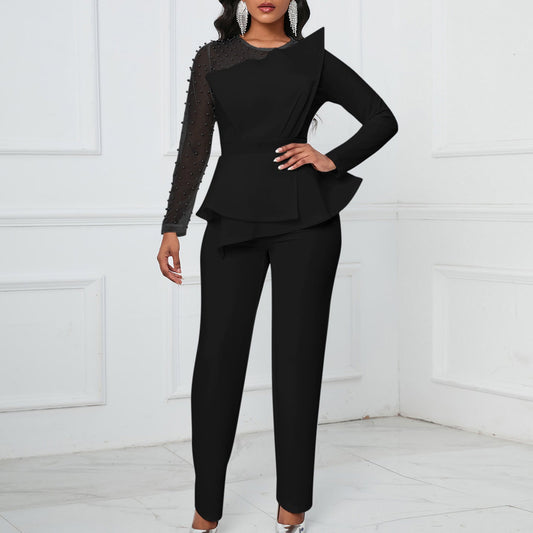 Moderne Jumpsuit med Asymmetrisk Snit og Glamour Detaljer