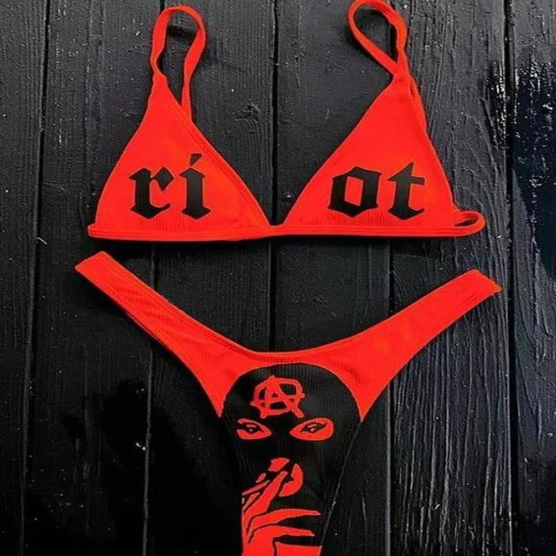Eleganta Bikiniset med Unikt Grafiskt Mönster