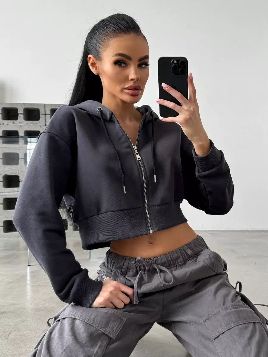 Cropped Zip-Hoodie i Urban Chic fra ModeFusion