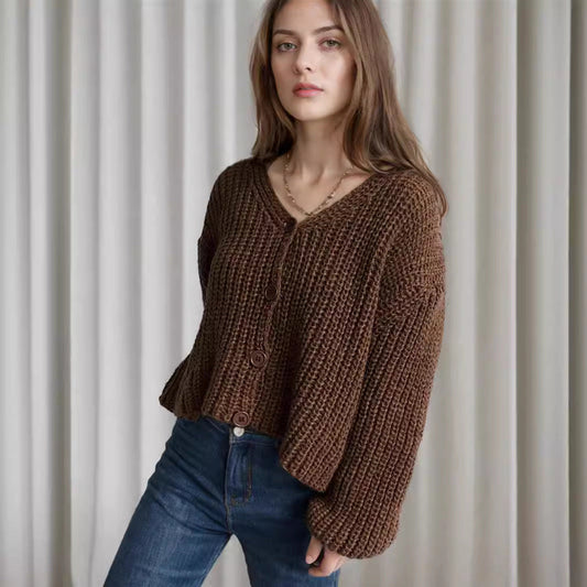 Moderne cropped strikjakke med tekstur og charme