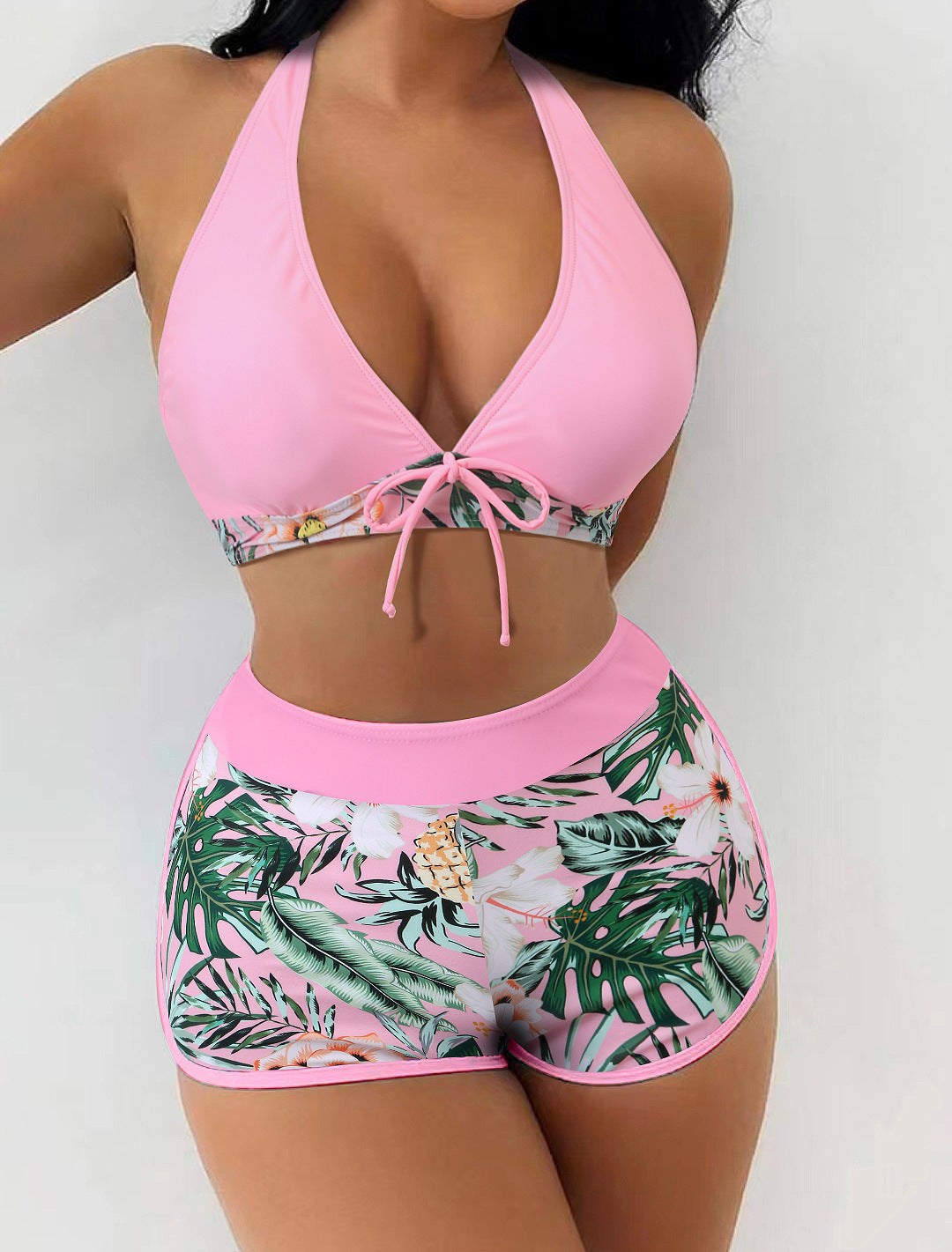 Blommig Bikinisat för den Stilsäkra Kvinnan