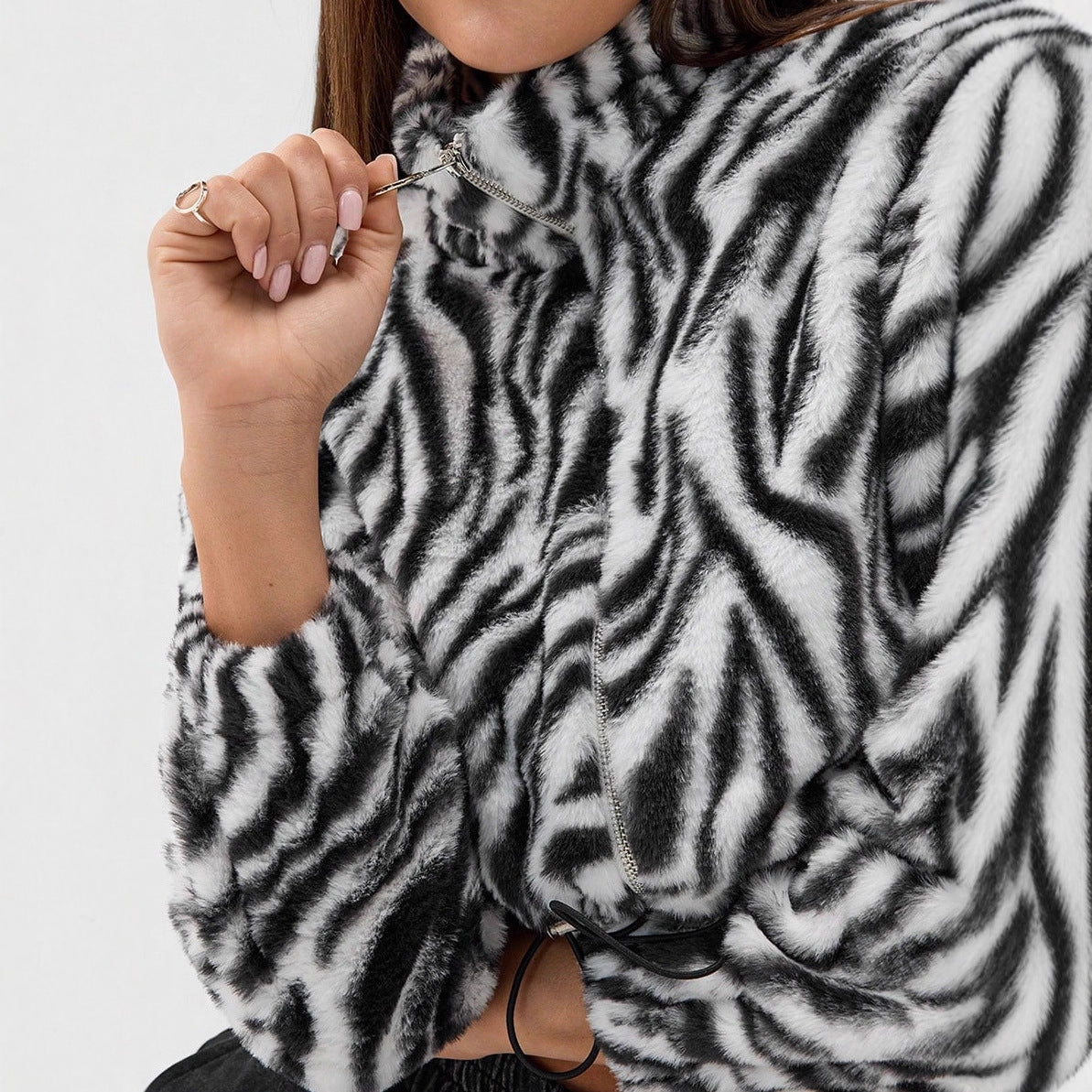 Moderne cropped Fleece-Jakke med zebra-mønster til damer