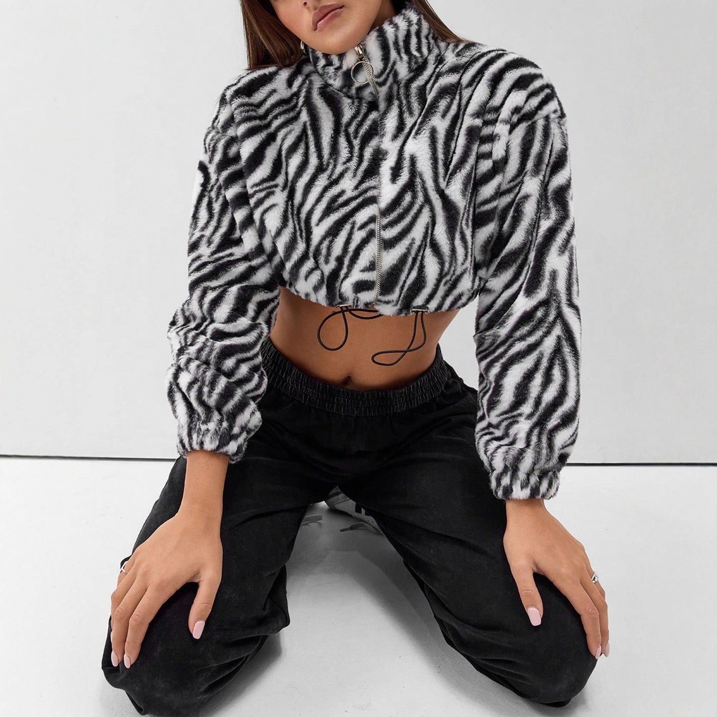 Moderne cropped Fleece-Jakke med zebra-mønster til damer