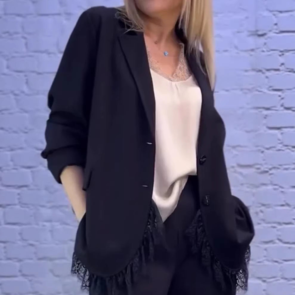 Chic Blazer med Delikate Spidser til Den Moderne Kvinde