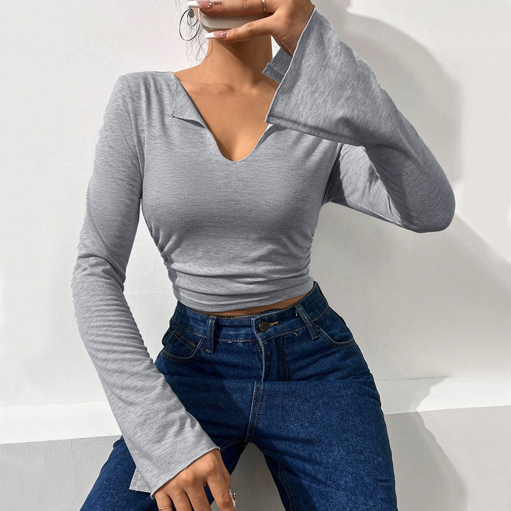 Elegant Cropped Langarmbluse med Trompetærmer og V-Hals