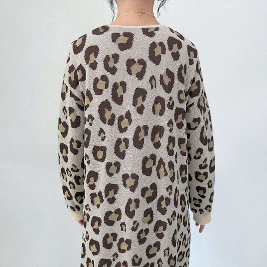 Moderne Cardigan med Panterprint og Funktionelle Lommer