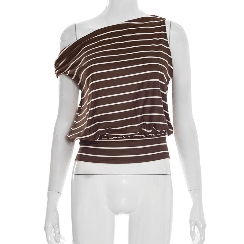 Asymmetrisk topp i trendig randig design