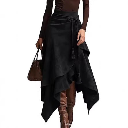Elegant asymmetrisk omlottkjol med lekfulla fransar