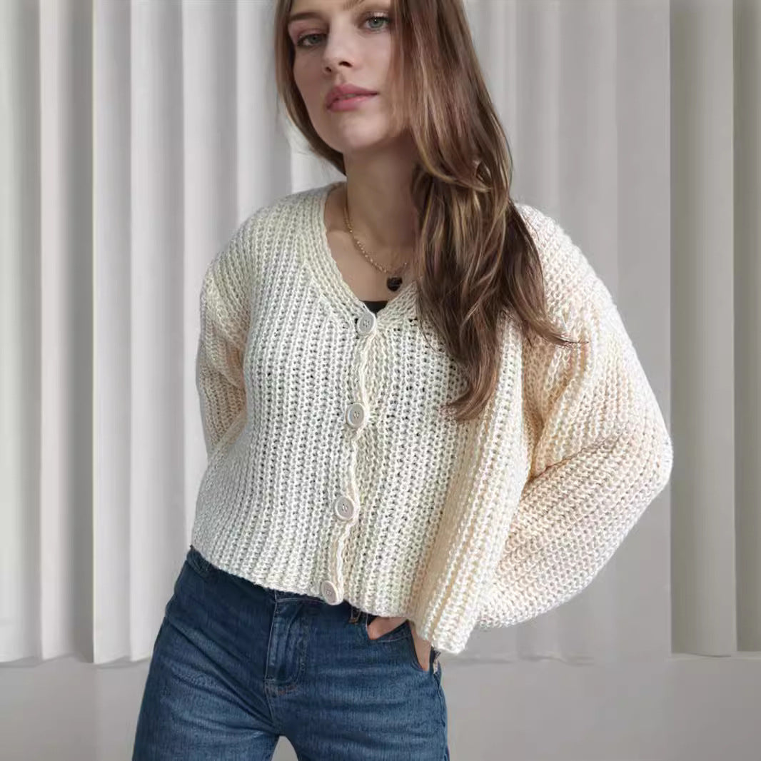 Moderne cropped strikjakke med tekstur og charme
