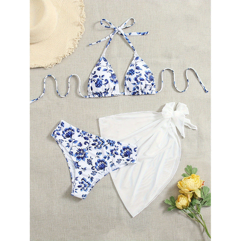 Feminint Bikini-Set med Blomsterprint och Trendigt Sarong
