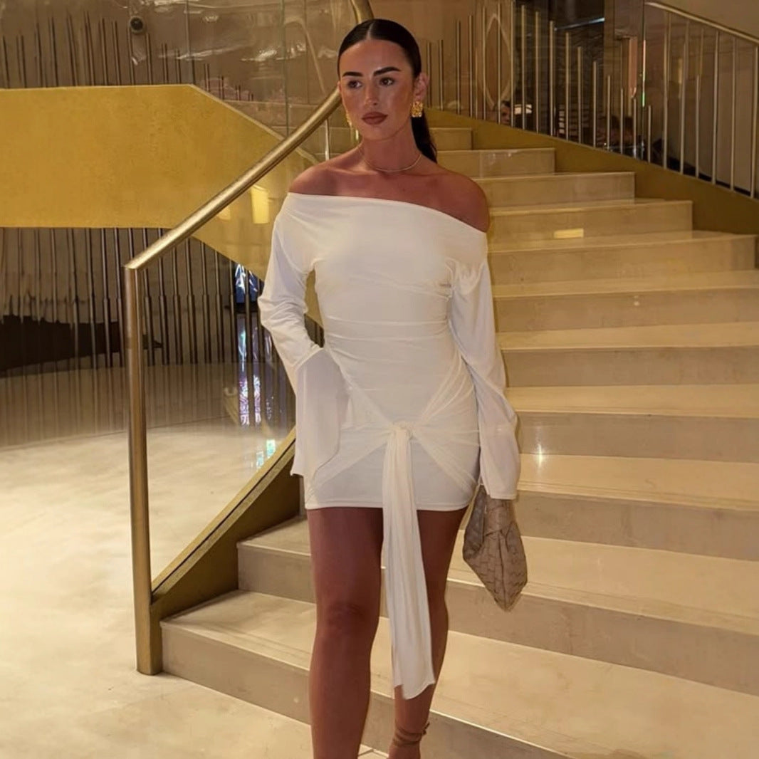 Asymmetrisk Wrap Top med Stilfullt Knyte