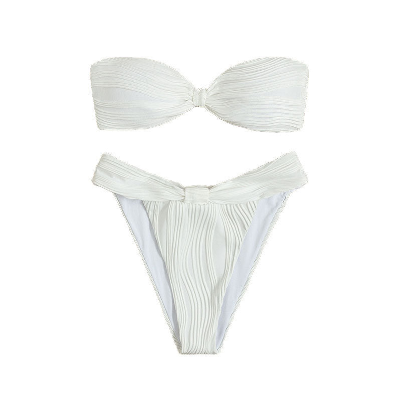 Stilren Bandeau-Bikini för den moderna kvinnan