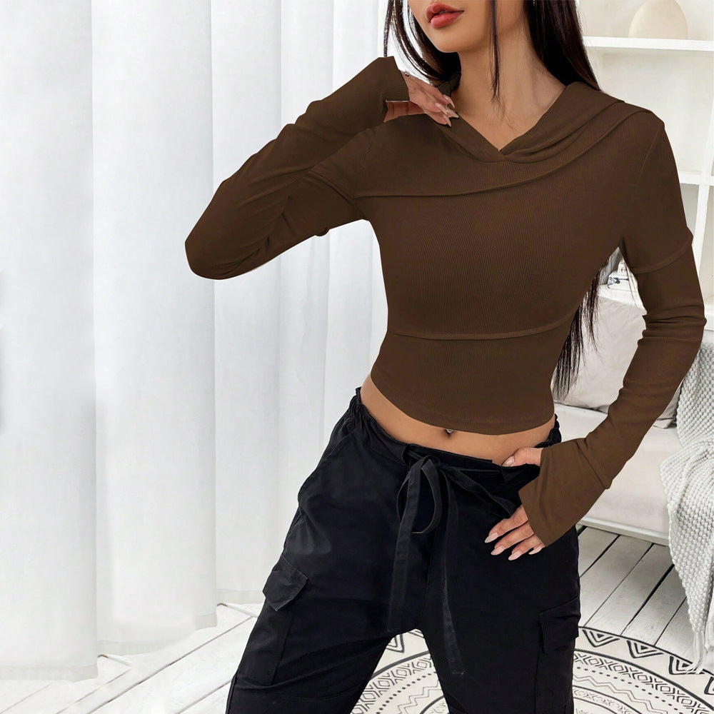Moderne Crop-Top med stilfuld hætte og lange ærmer