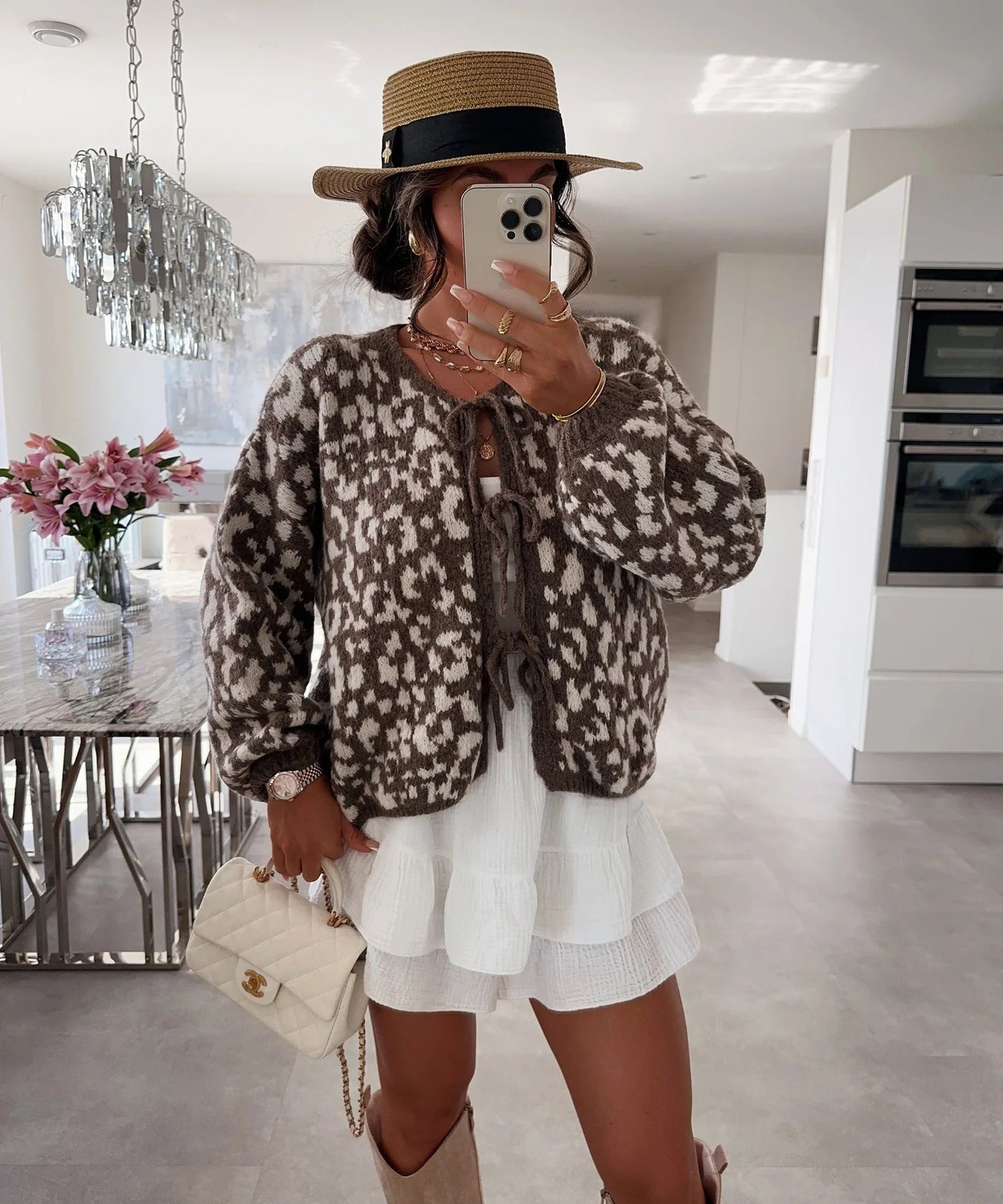 Elegant Cardigan med Dyreprint og Slidser i Bindebånd