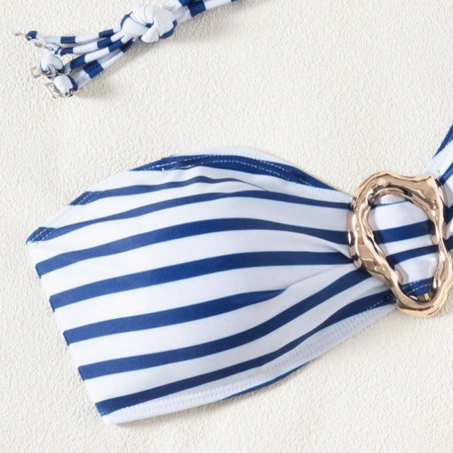 Kvinnors Bandeau-Bikini med Trendiga Randdetaljer och Ringdesign