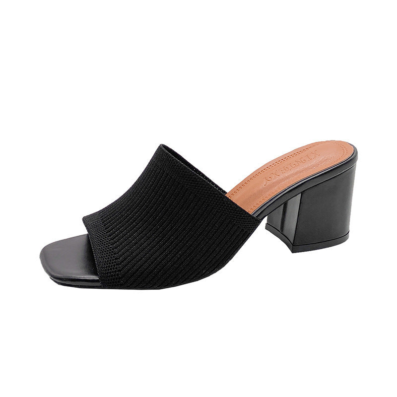 Eleganta Klackskor i Trendigt Stickat Design