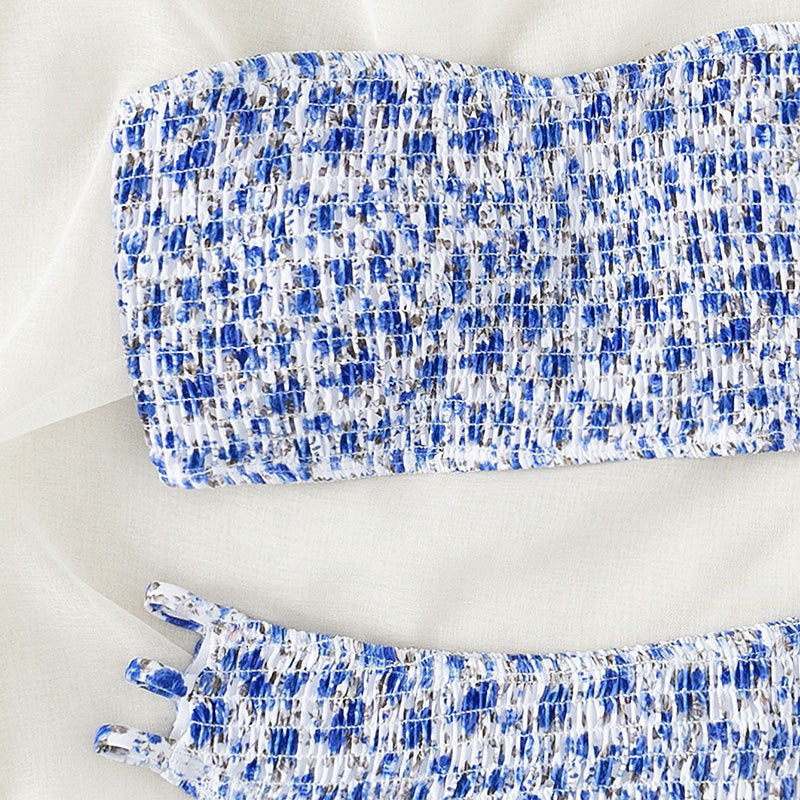 Feminine Bandeau-Bikini med Lekfulla Volanger