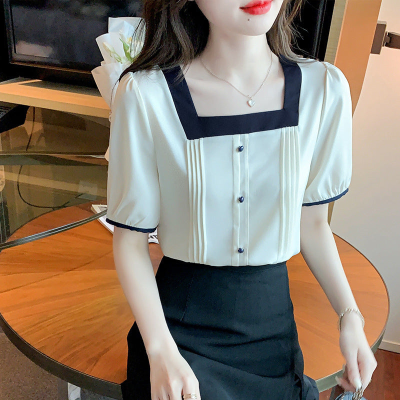 Chic Bluse med Plisseringer og Kontrasterende Detaljer