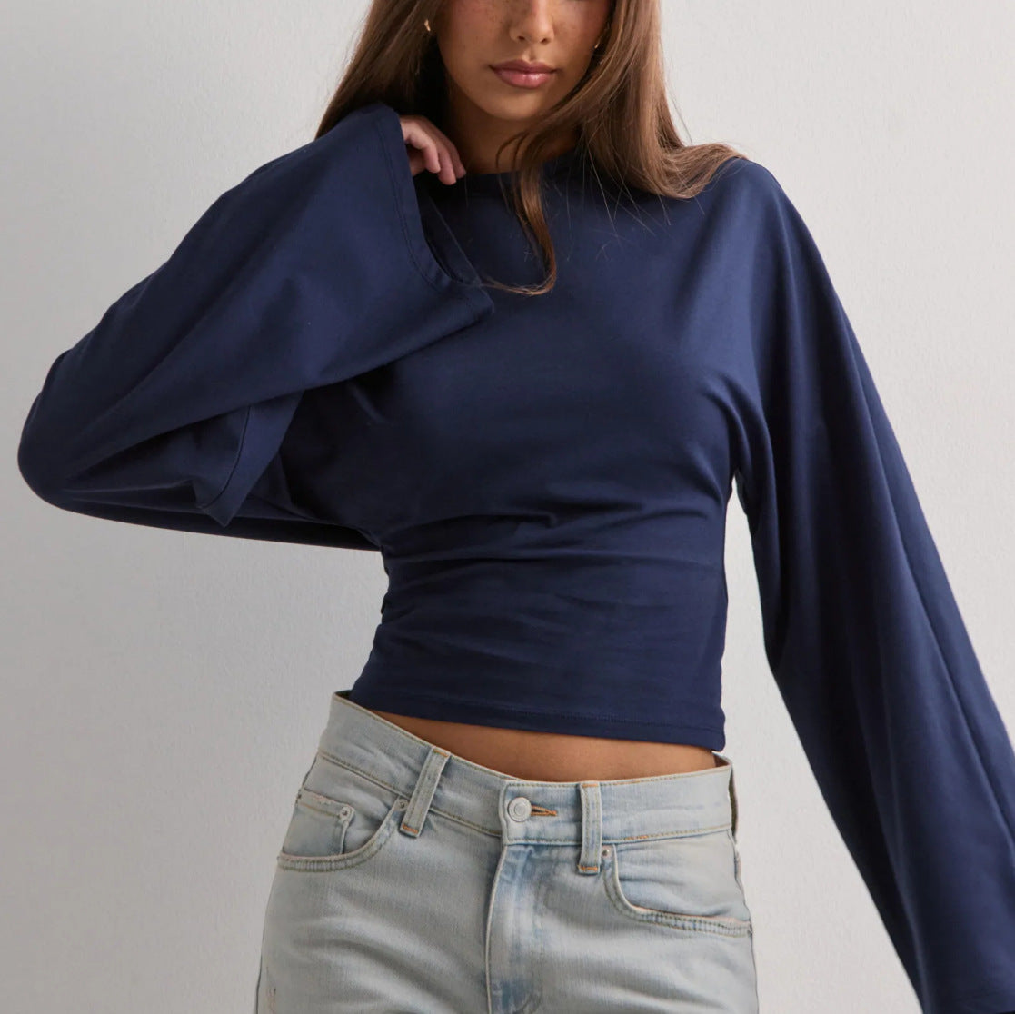 Elegant cropped langærmet top med vide ærmer