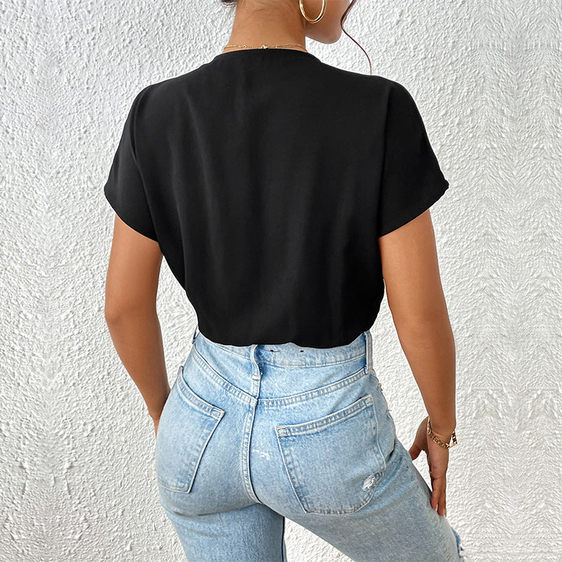 Feminin Bodysuit med V-udskæring og fleksibel talje