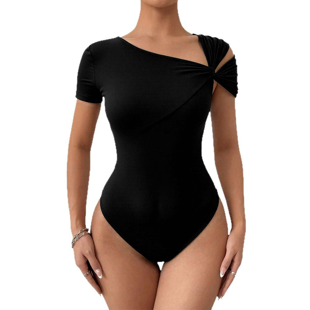 Dambody med asymmetrisk snitt och draperingar