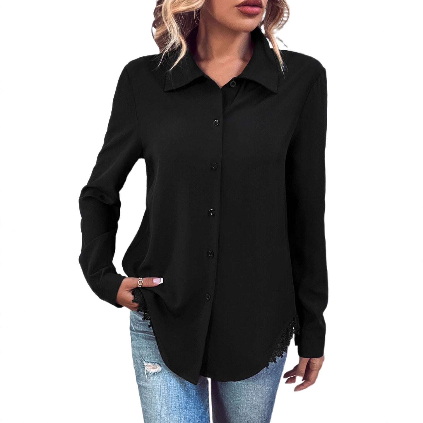 Feminine Bluse med Spidse og Knappedesign
