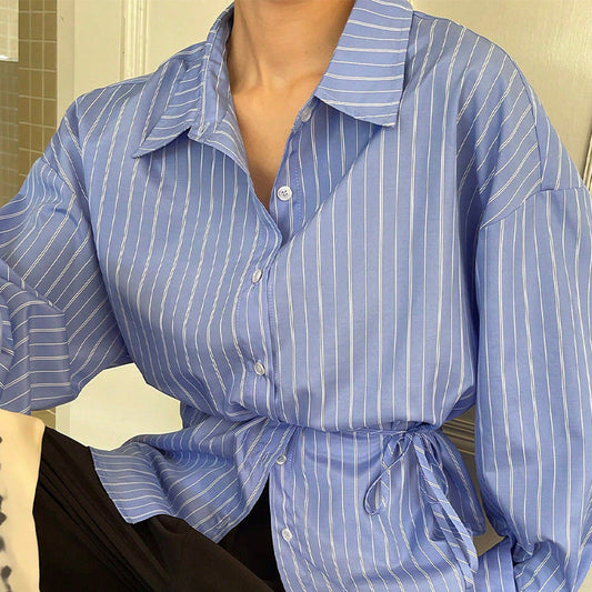 Sofistikerad Blus med Justerbart Knytband och Randig Design