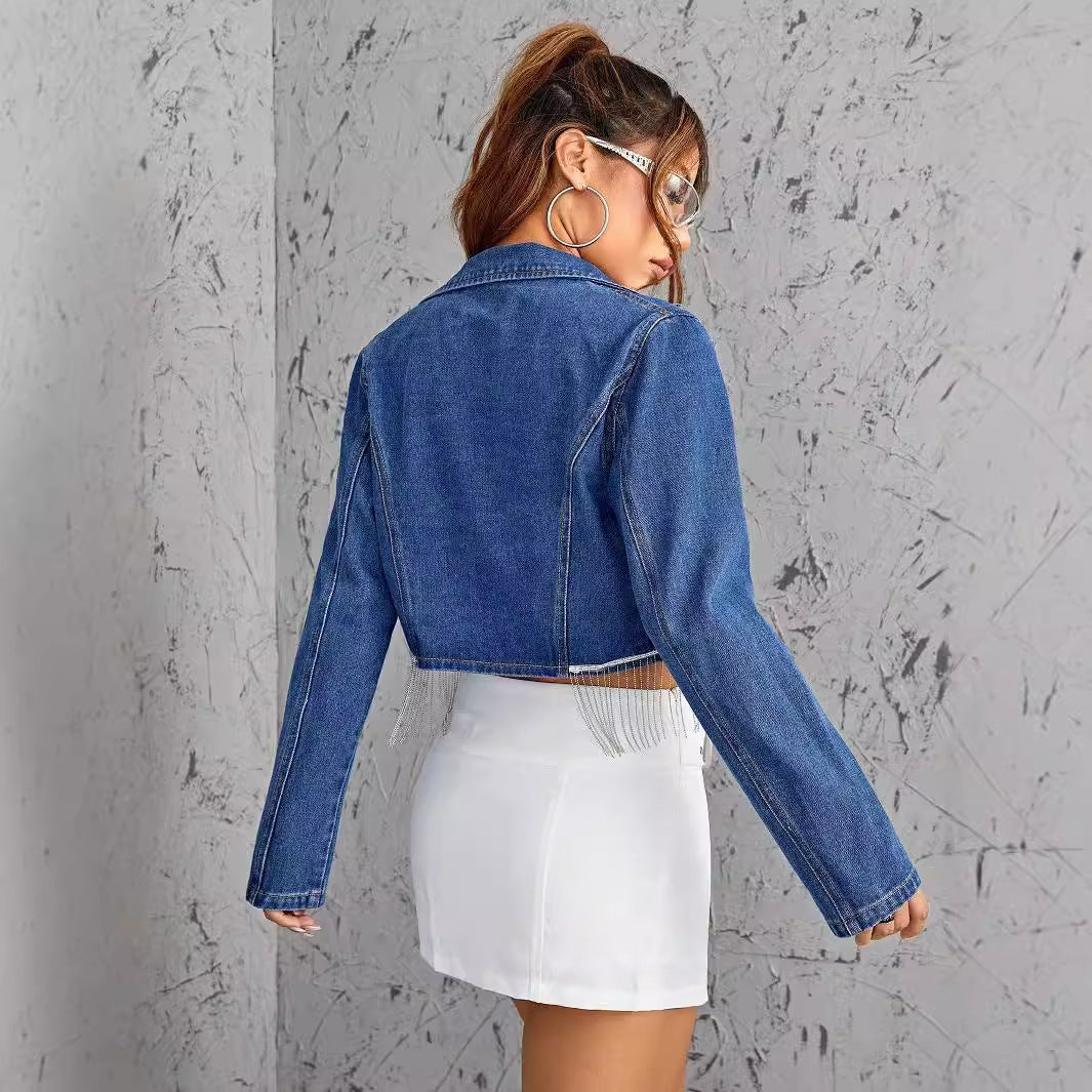 Chic cropped Denimjakke med fransk detaljer fra ModeStrøm