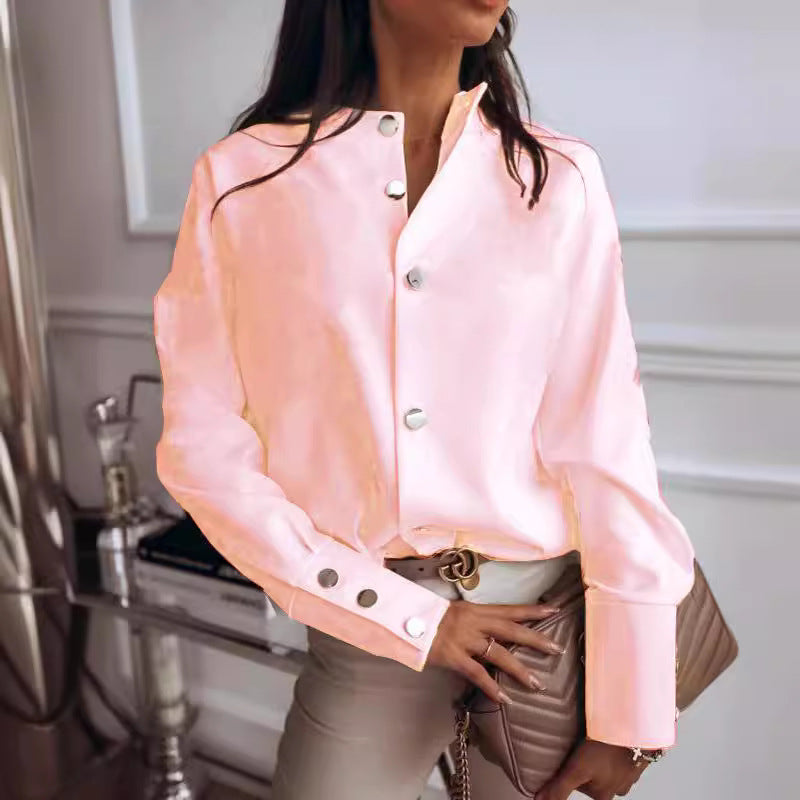 Chic blus med unika detaljer och elegant snitt