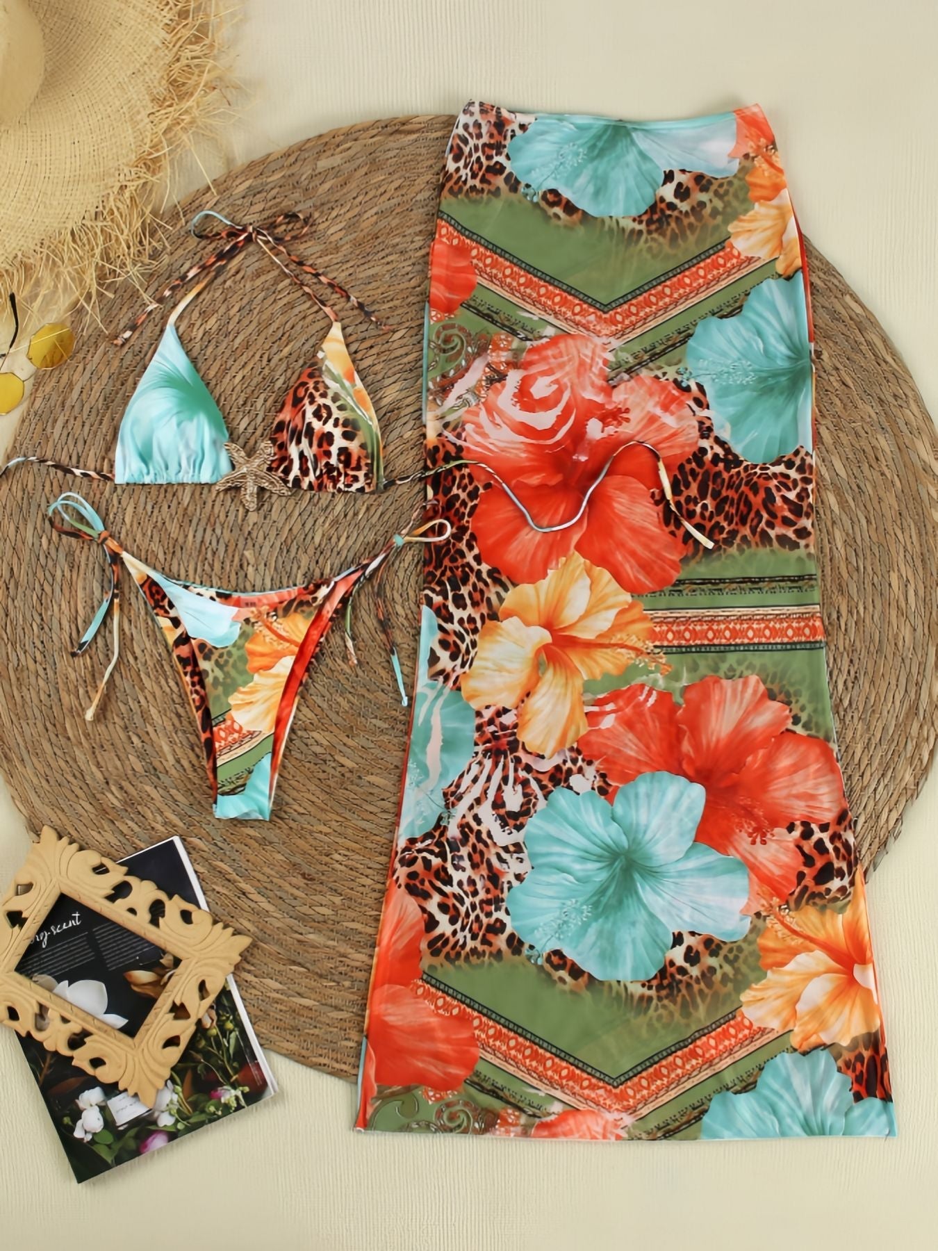 Blommig Bikiniset med Elegant Maxiklänning