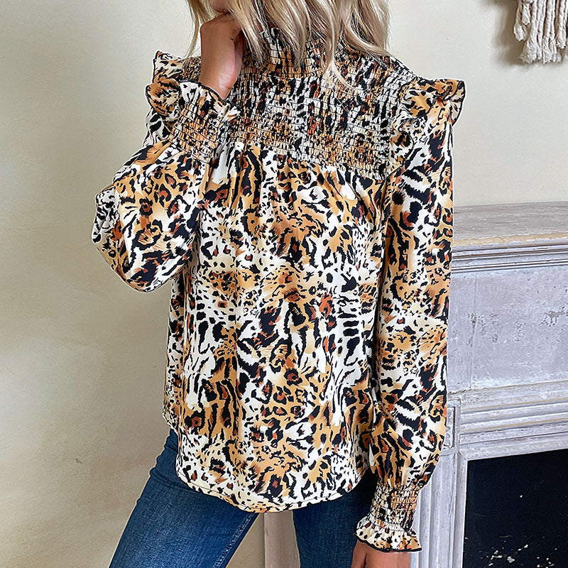 Elegant Bluse med Voluminøse Ærmer og Rynket Krave