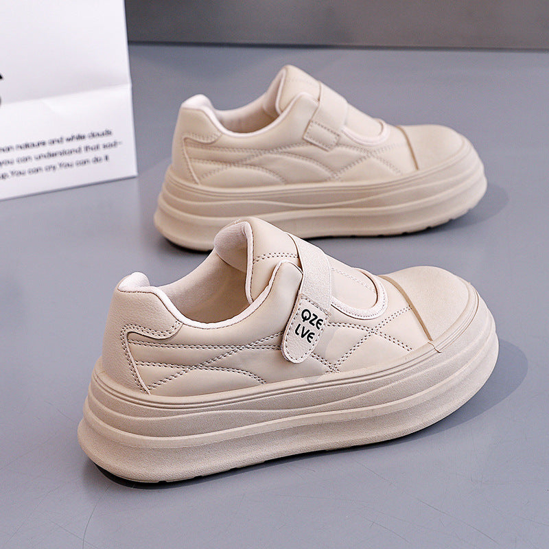 Stilrena Sneakers för Kvinnor med Hållbar Design