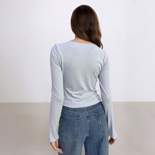 Moderne cropped langærmet skjorte med slidse og stilfuldt design