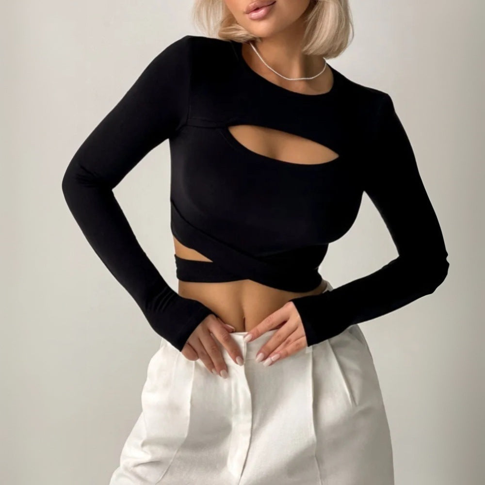 Elegant Cropped Langærmet T-shirt med Unikt Snit og Justerbar Talje