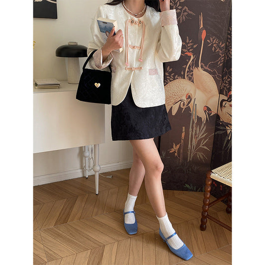 Feminin Blus med Puffärmar och Elegant Design