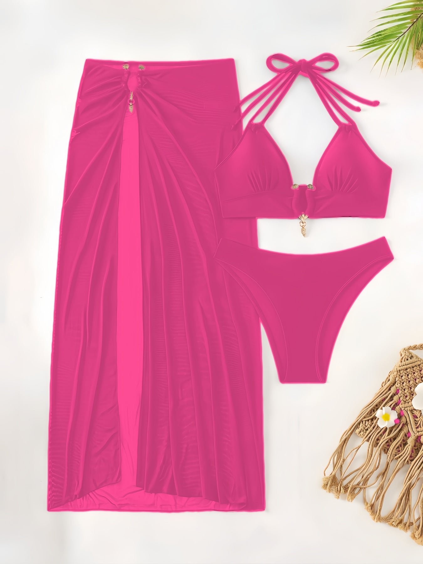 Stilrent Bikiniset med Chic Wrapkjol och Fina Detaljer