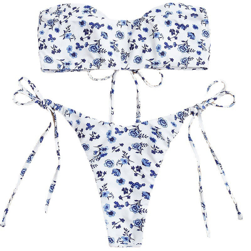 Blommig Bandeau-Bikini för en Sommar av Stil