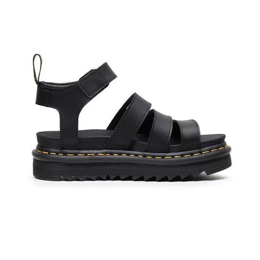 Sandaler för kvinnor med platå och remmar