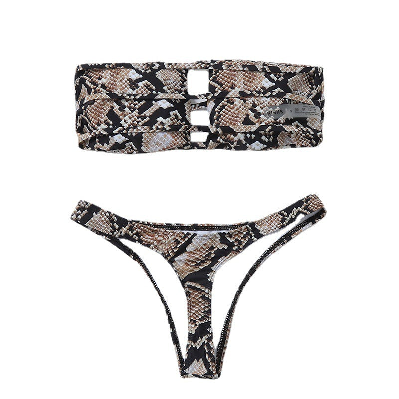 Stilren Bandeau-Bikini med Fina Detaljer och Slangmönster