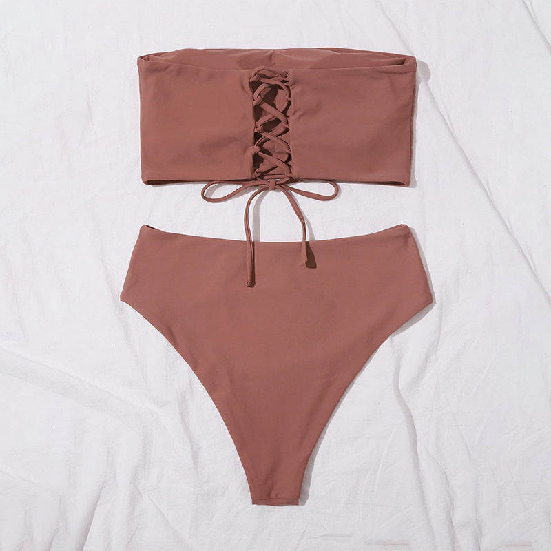 Stilrent Bikini-Set med bandeauöverdel och hög midja