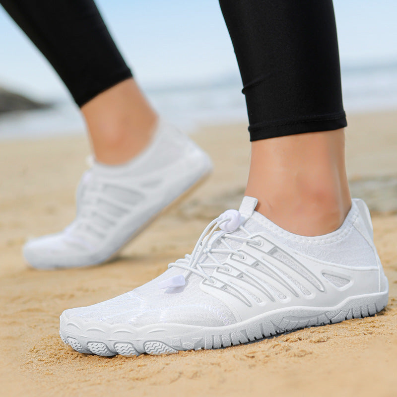 Kvinnors Vattensport Sneakers med Greppvänlig Sula och Justerbart Snörsystem