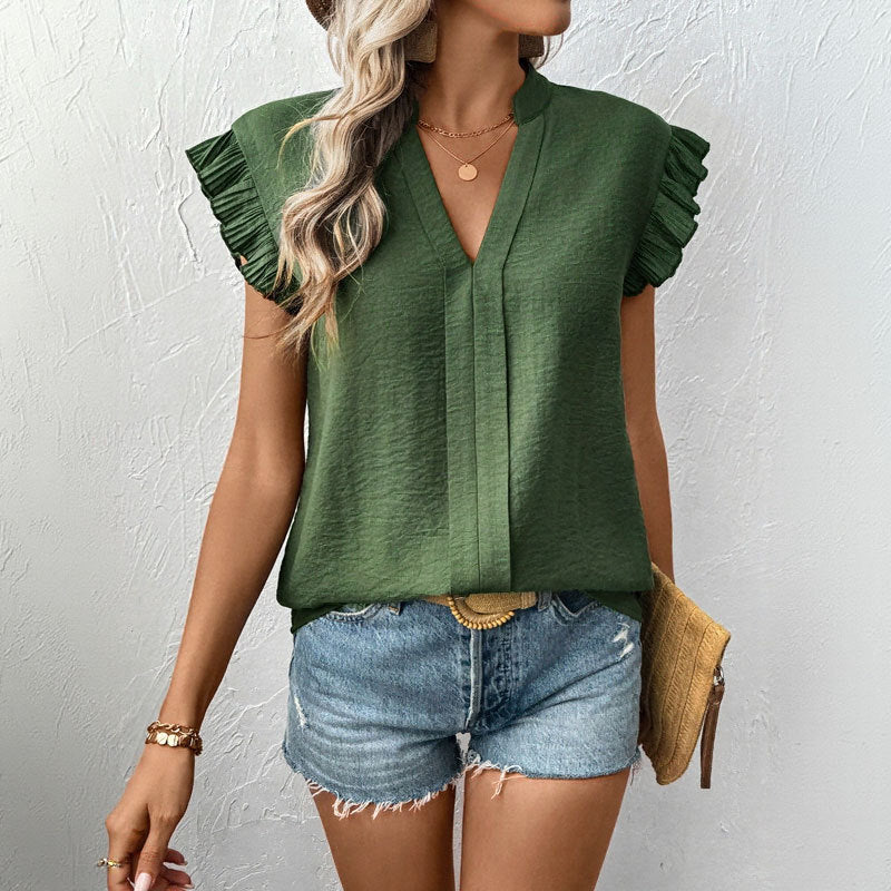 Feminine Bluse med Rynkedetaljer og V-Hals