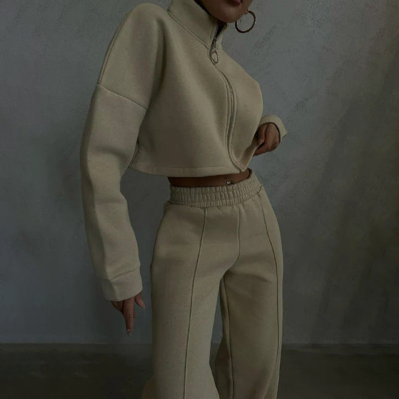 Moderne cropped sweatshirtjakke med højt krave